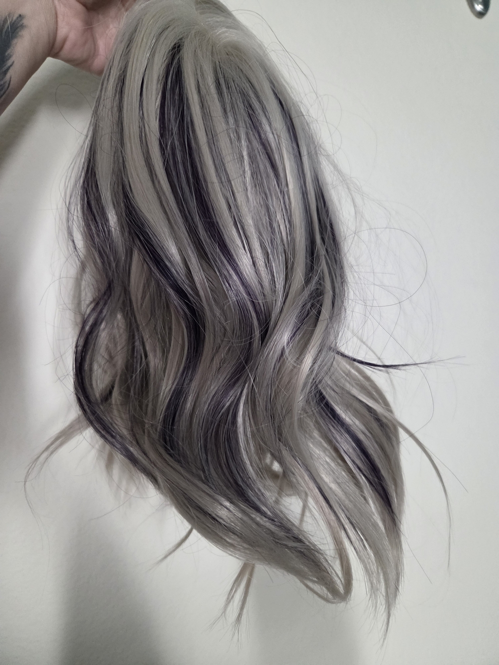Christia Signature Blonde Wig Purple Highlights Chelsey Smith Crowns - Picture 2 of 5